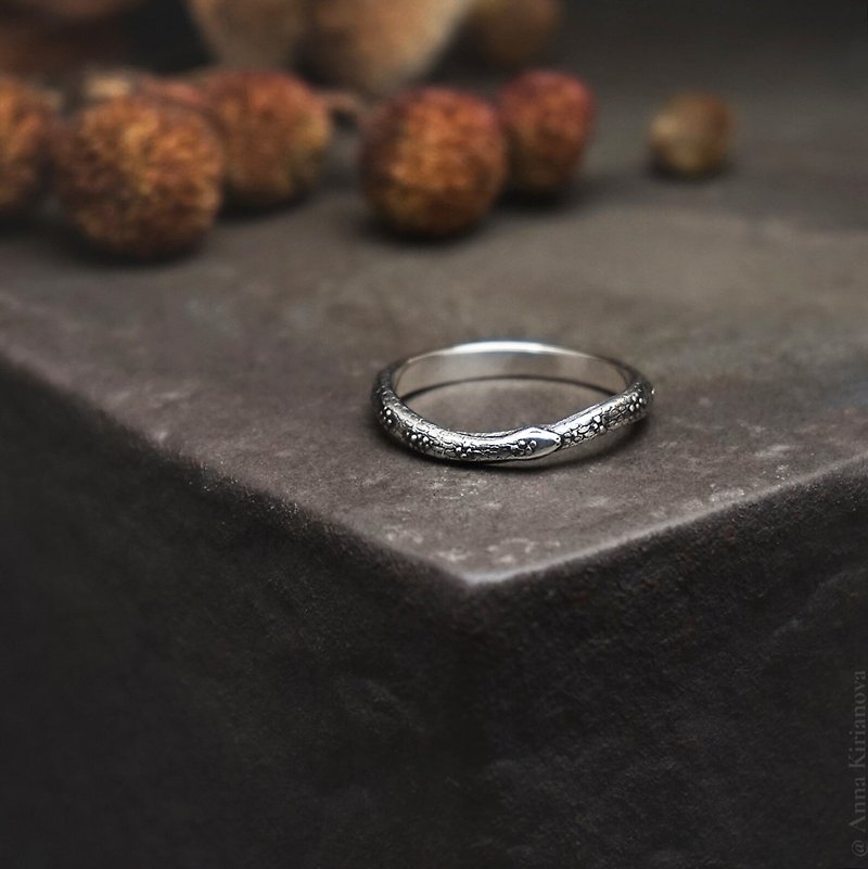 Ouroboros Ring - แหวนทั่วไป - เงินแท้ สีเงิน