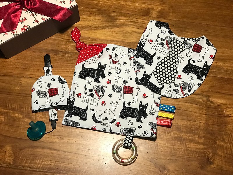 Full Moon Gift Gentleman's Bib Label, Soothing Towel, Nipple Storage Bag, Hand-made Can Be Customized, Pick Embroidered Words - ผ้ากันเปื้อน - ผ้าฝ้าย/ผ้าลินิน สึชมพู