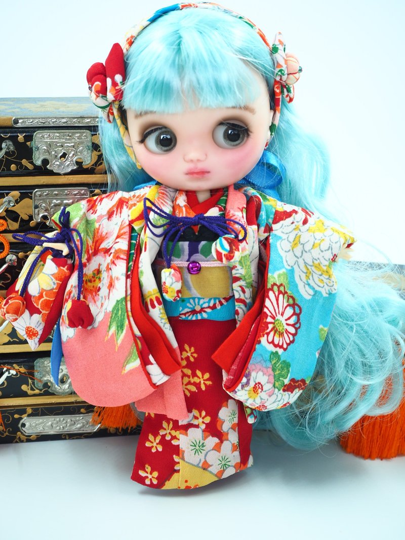 Cute doll size kimono and haori - ตุ๊กตา - ผ้าไหม สีแดง