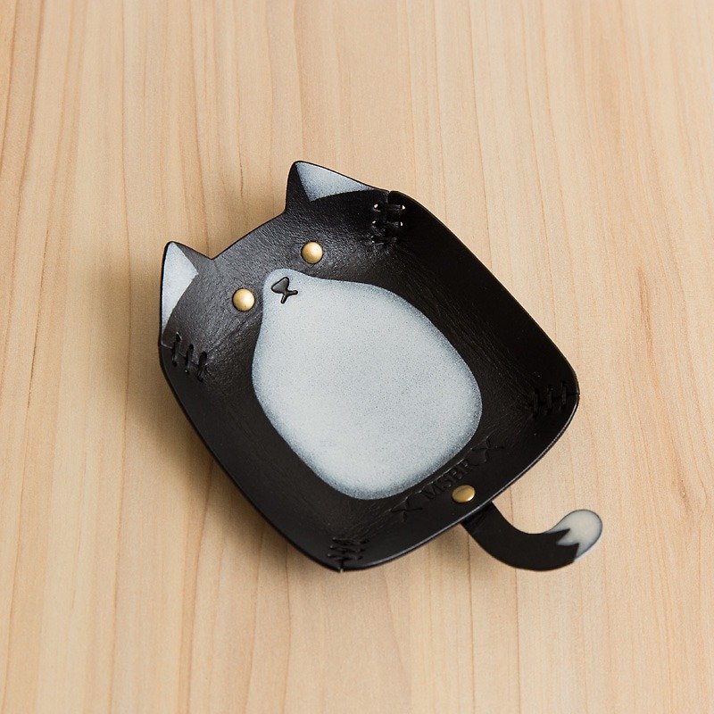手描きの革製収納トレー（タキシードの猫） - 小皿 - 革 ブラック