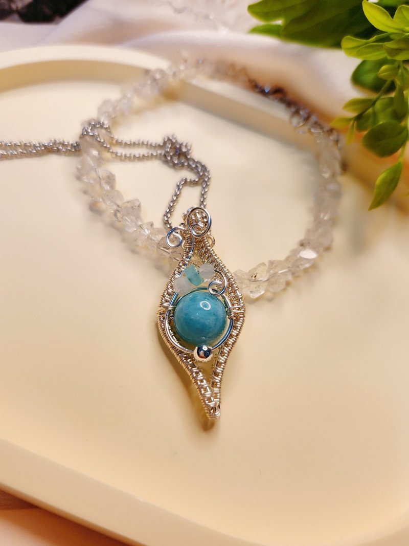 Incredible Rainforest- Stone[Stone of Hope]. braided metal necklace - สร้อยคอ - เครื่องประดับพลอย สีเขียว