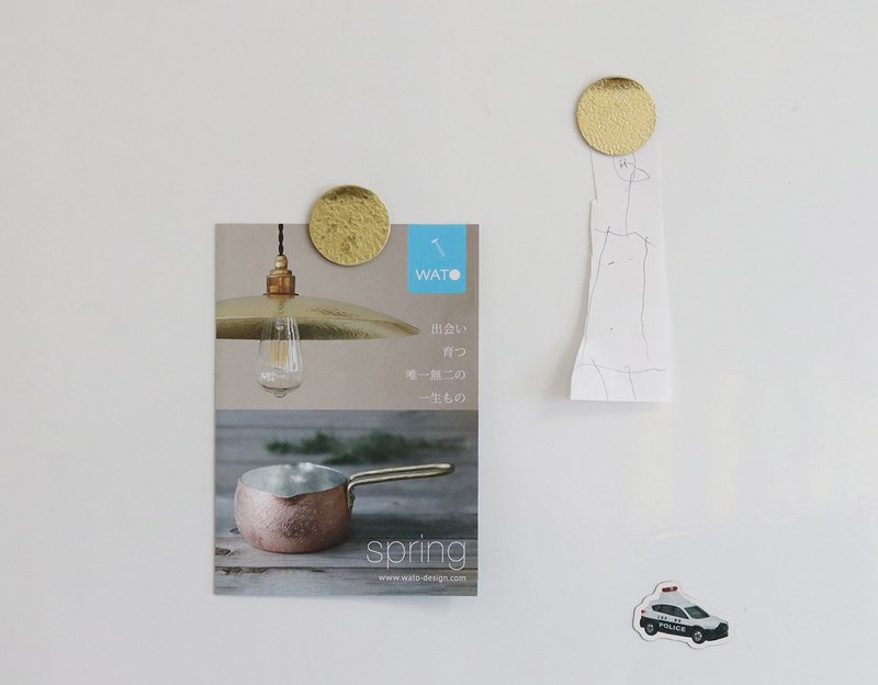 Pack of 2 hammered brass magnets - อื่นๆ - โลหะ สีทอง