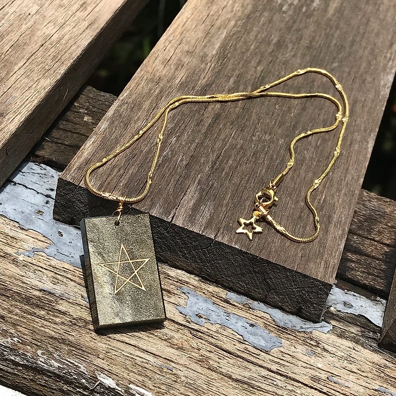 【Lost And Find】Natural OBSIDIAN  Pentacle necklace - สร้อยคอ - เครื่องเพชรพลอย สีทอง