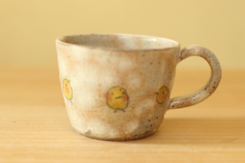 粉引きひよこのひいろカップ。 - 花瓶/陶器 - 陶 白色