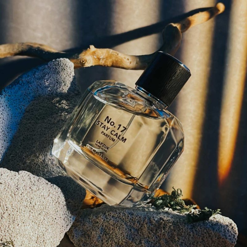 Warm and woody fragrance | No.17 Stay Calm Perfume Parfum - Perfumes & Balms - Glass 