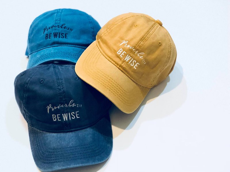 Be WISE。黃白 智慧老帽 祝福計劃 基督教福音品牌 聖經經文 箴言 - 帽子 - 其他材質 黃色