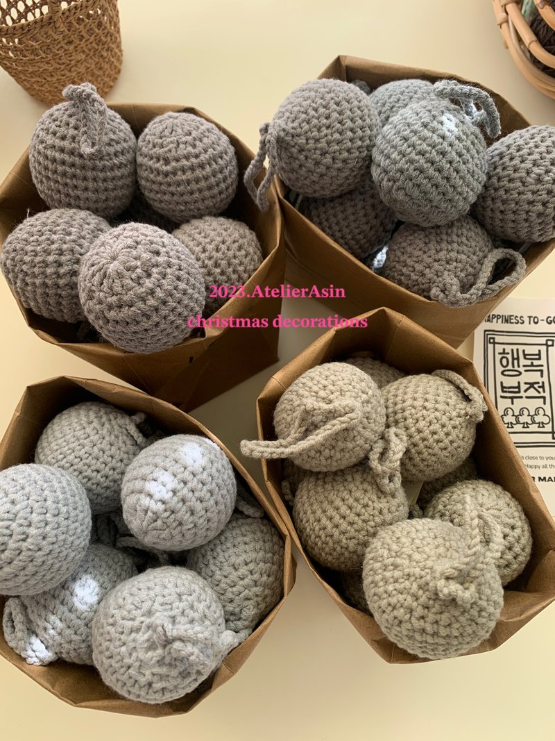 Handmade Christmas balls - ของวางตกแต่ง - วัสดุอื่นๆ 