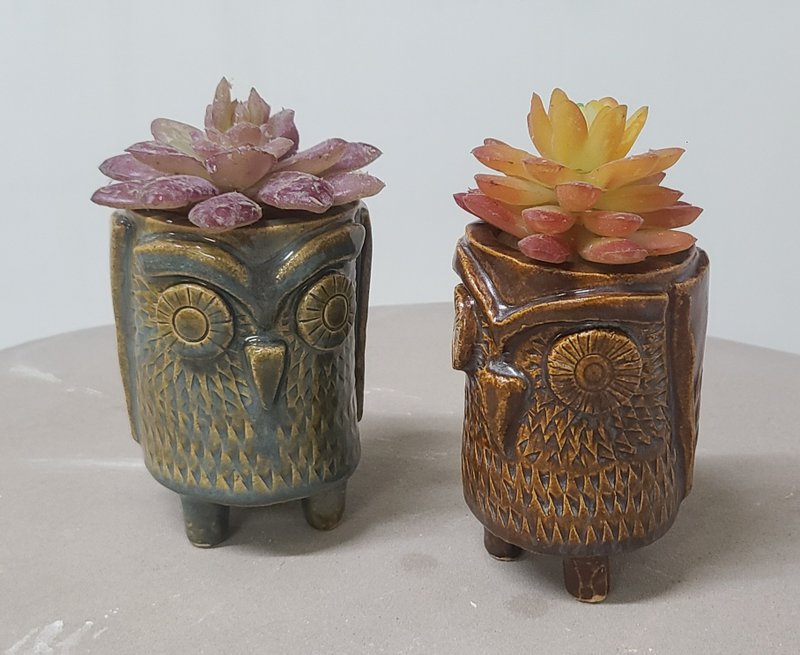 提基(Tiki)單色貓頭鷹陶藝花盆 - 花瓶/花器 - 陶 多色