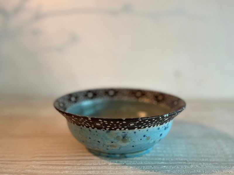 點點聚合咖啡花邊碗_陶瓷餐碗 - 碗 - 瓷 咖啡色