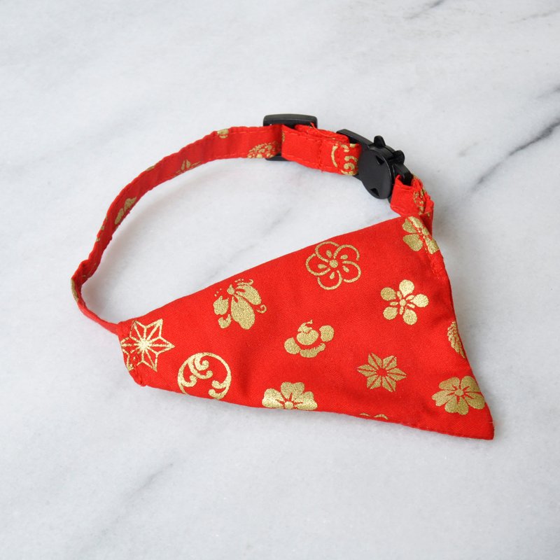 Cat Collars and Scarves Japanese Crest Cat Safety Collars - ปลอกคอ - ผ้าฝ้าย/ผ้าลินิน สีแดง