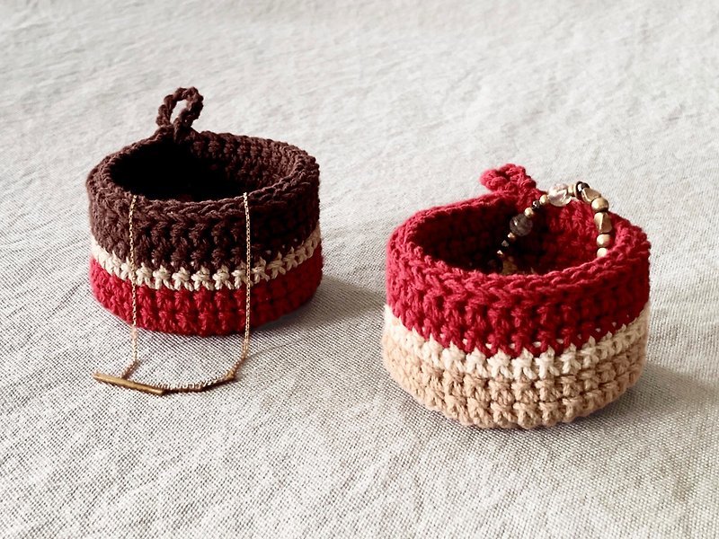 Jump color/extra thick woven small storage jewelry tube - กล่องเก็บของ - ผ้าฝ้าย/ผ้าลินิน สีแดง