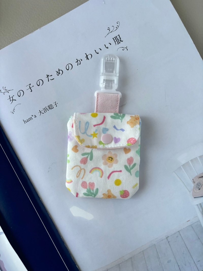 甜心熊熊小花  平安福袋  平安符袋 寶寶嬰兒禮 - 平安符袋 - 棉．麻 白色
