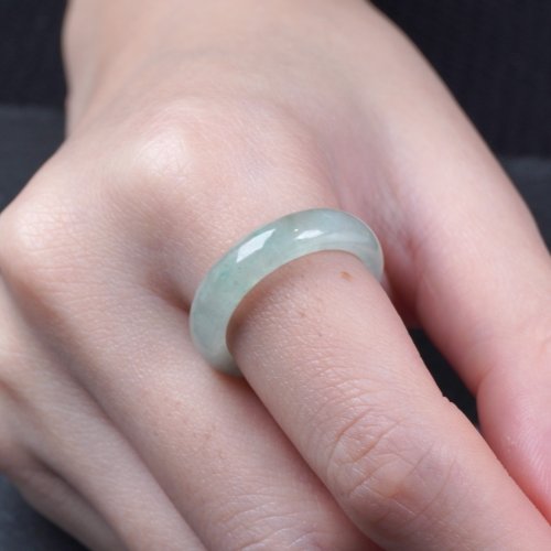 瓔珞珠寶盒 E.L.Jewelry Box 冰飄綠花翡翠戒指戒圈 | 國際14圍 | 天然緬甸玉A貨翡翠 | 送禮
