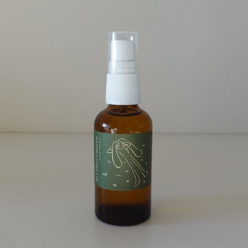 Green grass purifying spray and heart chakra healing - Fragrances - Essential Oils Green