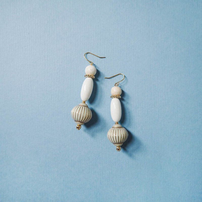 日本設計師 Iria Ashimine 合作款串珠耳環 04 - 耳環/耳夾 - 其他材質 白色