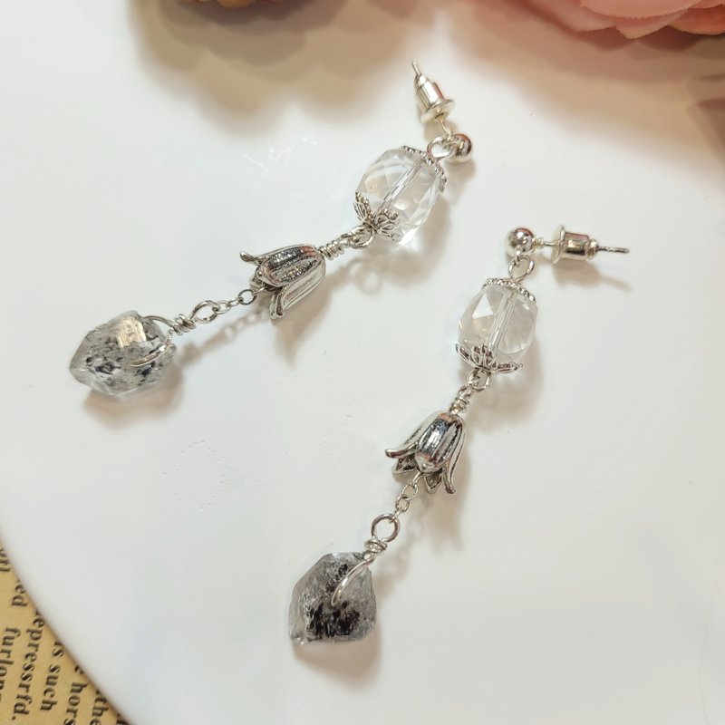 AgIo. Shining Diamond (Herkimon)/White Crystal. Designer earrings - ต่างหู - คริสตัล 