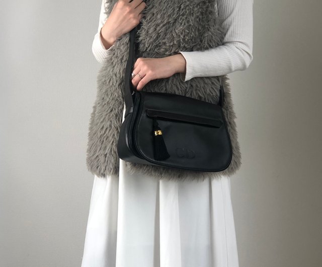 クリスチャンディオール レザー ショルダーバッグ 肩掛け CDロゴ 楽天市場】Dior ディオール CDロゴ モンテーニュ オブリーク