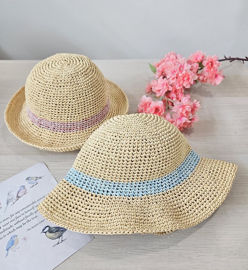Hand-woven spring straw hat (sun protection/small face effect/little freshness) - Hats & Caps - Other Materials Blue
