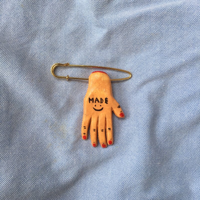 Hand+Made brooch - เข็มกลัด - วัสดุอื่นๆ หลากหลายสี