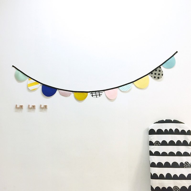 La la la smile together semicircle flag / limited handmade / decorate small objects - ตกแต่งผนัง - ผ้าฝ้าย/ผ้าลินิน หลากหลายสี