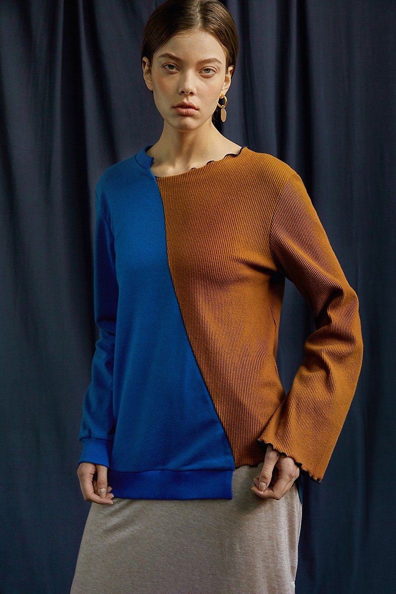 Abstract Top/ Brown - เสื้อผู้หญิง - ผ้าฝ้าย/ผ้าลินิน สีน้ำเงิน