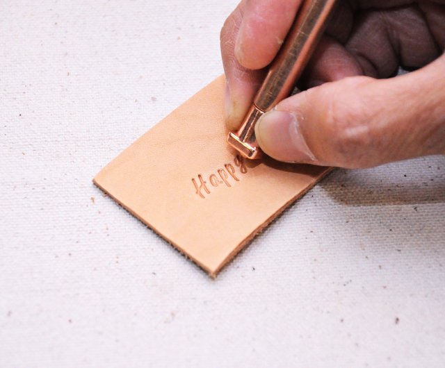 6枚のカードホルダーを半分に折り よく縫い付けられた革素材のバッグカードホルダーイタリアの野菜のなめしdiy手作りバッグ ショップ Leatherism 革細工 Pinkoi 6枚のカードホルダーを半分に折り よく縫い付けられた革素材のバッグカードホルダーイタリアの野菜のなめしdiy手作りバッグ ショップ Leatherism 革細工 Pinkoi