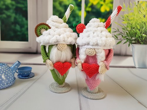 Pinetkishop Crochet Gnome cocktail PATTERN, Valentine crochet Pattern, Birthday decor
