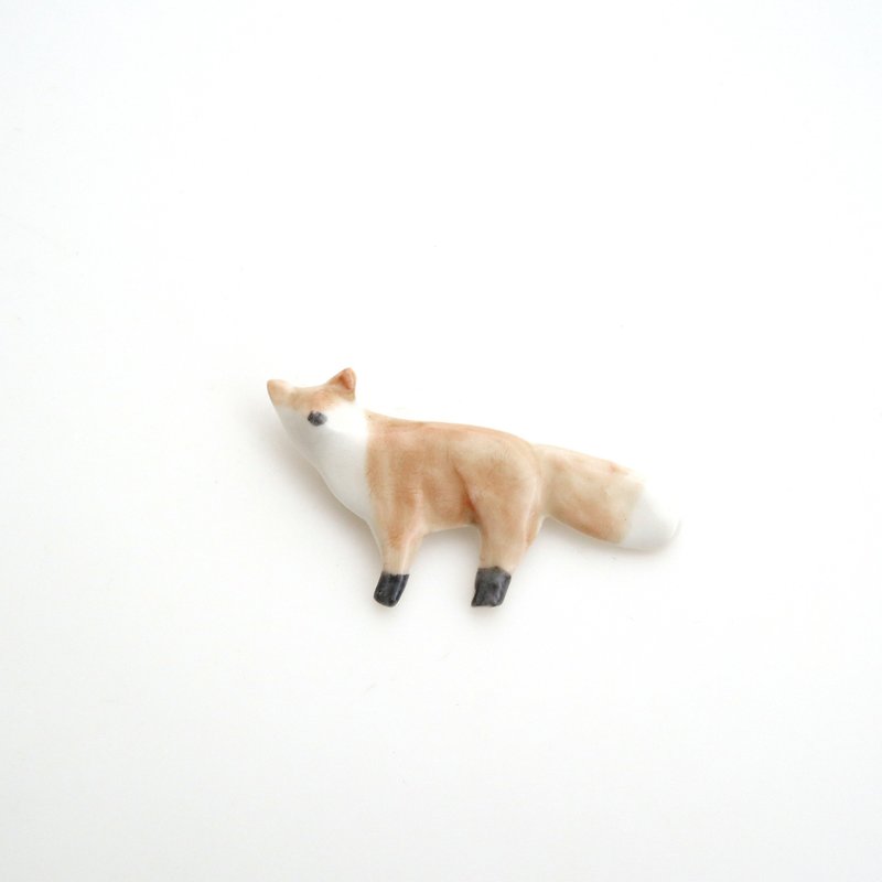 Fox brooch - Brooches - Porcelain Yellow
