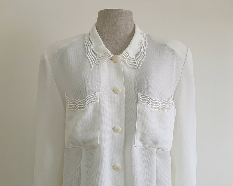 Vintage Cream Embroidered Collar Blouse - 女裝上衣 - 聚酯纖維 