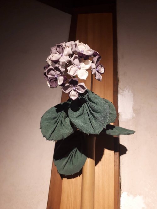 新色】つまみ細工 古布で作った紫陽花・黄 一凛シリーズ