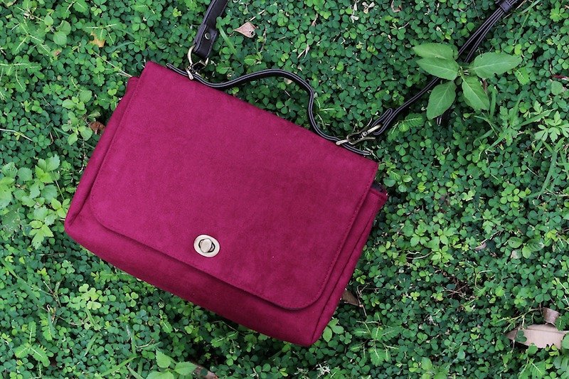 Chez。La Mademoiselle de Hepburn-WineRed - Messenger Bags & Sling Bags - Polyester Red