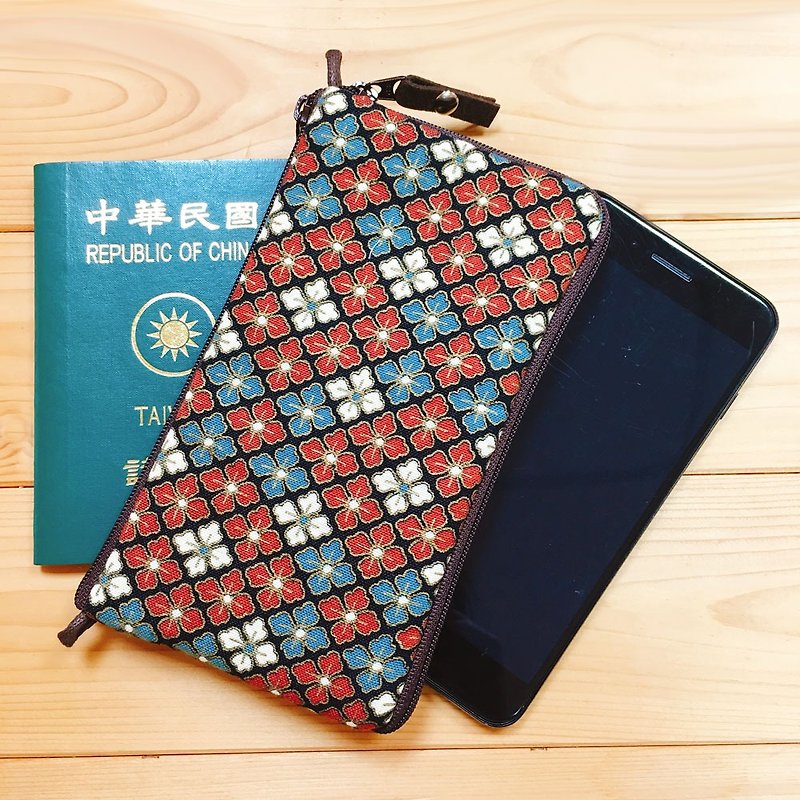 phone bag (Diamond pattern) make to order* - กระเป๋าแมสเซนเจอร์ - ผ้าฝ้าย/ผ้าลินิน สีนำ้ตาล