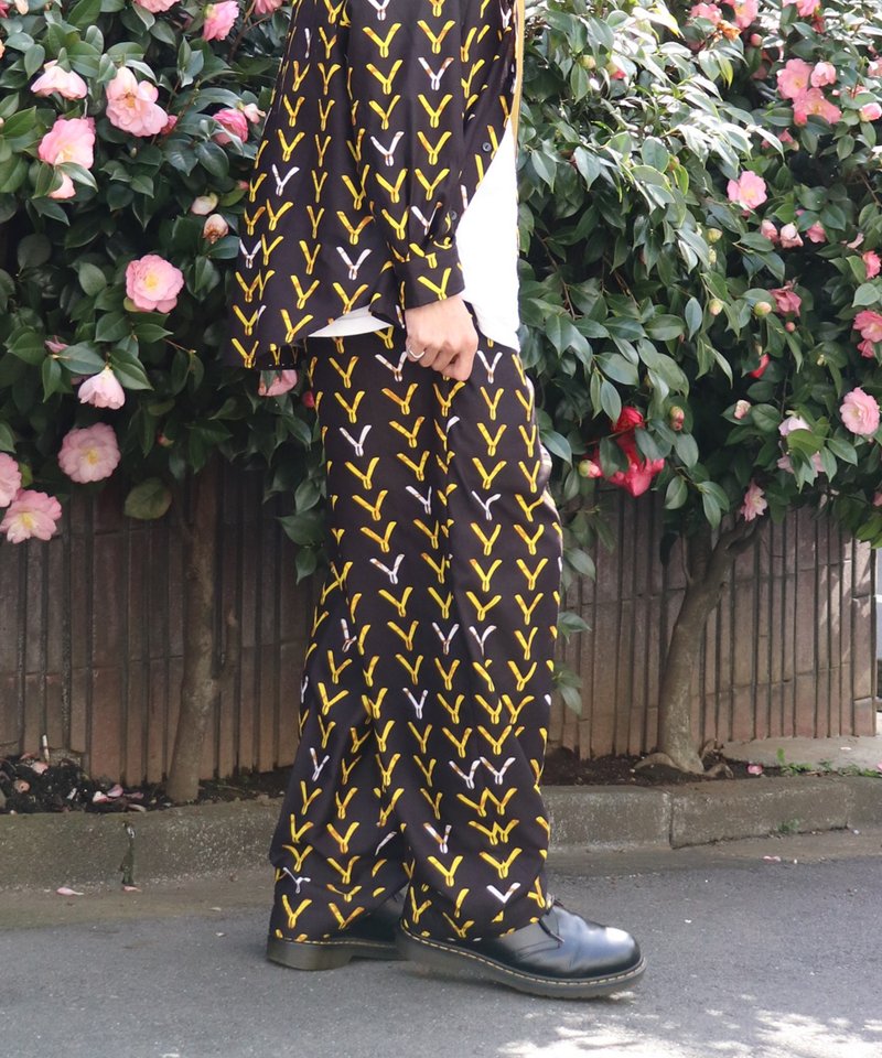 AFRICA EASY TUCK PANTS(PAIR OF PLIERS) - 中性長褲/短褲 - 聚酯纖維 黑色
