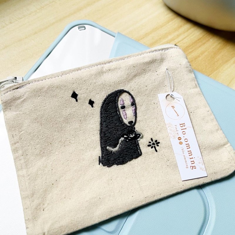 Kaonashi (No face) coin pouch - กระเป๋าใส่เหรียญ - งานปัก 