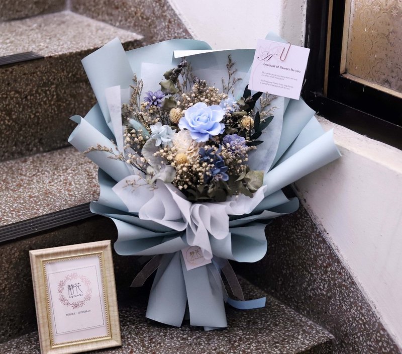 【藍色玫瑰花束】畢業花束　母親節花束　生日送禮花束 - 擺飾/家飾品 - 植物．花 