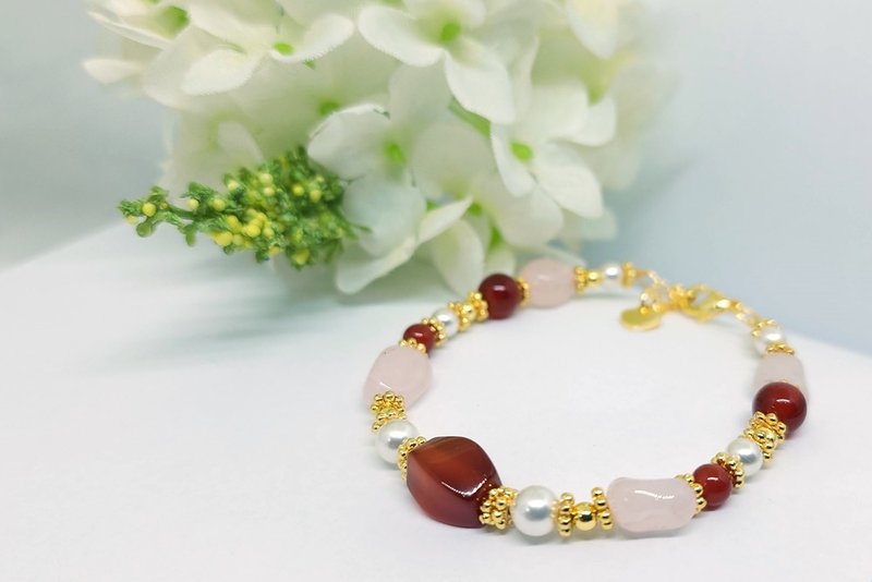 【Design model. Natural stone】Carnelian x Irregular Rose Quartz x Pearl-Style B Bracelet - สร้อยข้อมือ - เครื่องประดับพลอย สีแดง