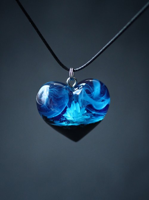 WoodmadeWonderwood 環氧樹脂 木樹脂 吊墜 Glow in the Dark 蓮花吊墜 花朵吊墜