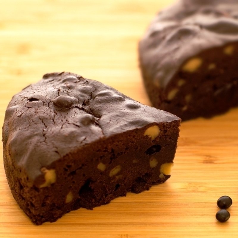 **Provide self-acquisition & weekday 24H arrival**Black bean longan brownie (6吋) - เค้กและของหวาน - อาหารสด สีนำ้ตาล