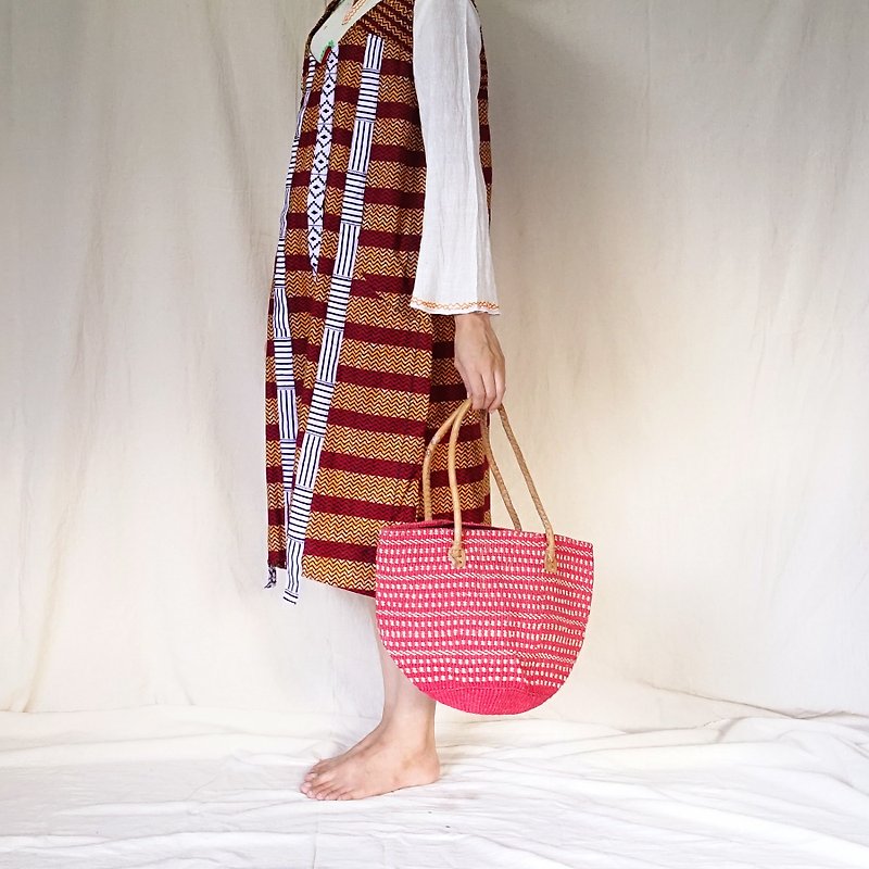BajuTua / Vintage / Red Striped Shoulder Leather Kenya Bag - Medium - กระเป๋าแมสเซนเจอร์ - ผ้าฝ้าย/ผ้าลินิน สีแดง