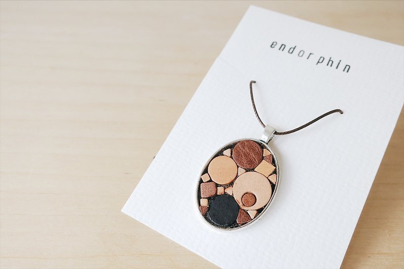 [Endorphin] leather puzzle long version of the necklace - Necklaces - Genuine Leather Brown