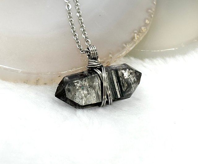 •ブラックミネラル•シャイニングダイヤモンドラフネックレス 天然水晶ネックレス