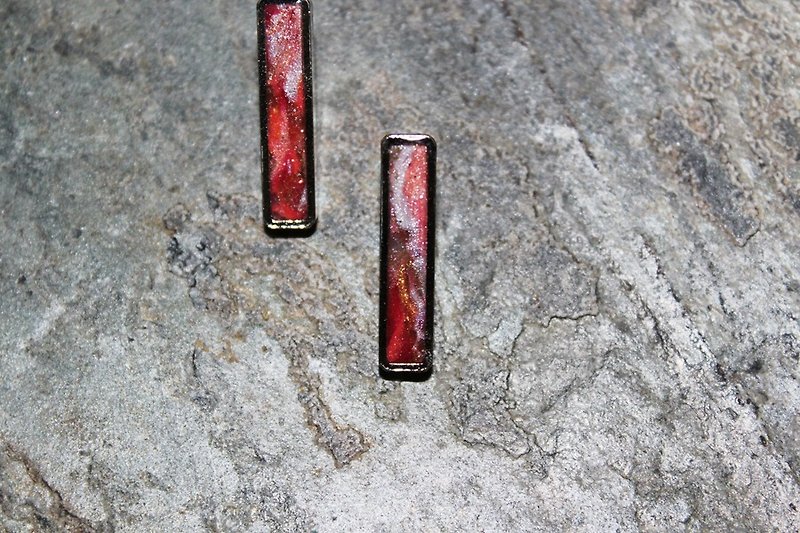 Room poisoning Fimo pin earrings - ต่างหู - ดินเผา สีแดง