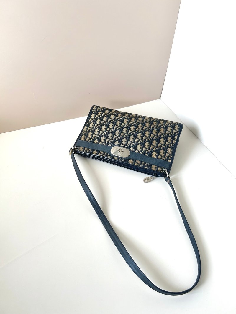 【LA LUNE】Second-hand Dior dark blue and black presbyopia leather bag shoulder and side carry small back handbag - กระเป๋าแมสเซนเจอร์ - หนังแท้ สีน้ำเงิน