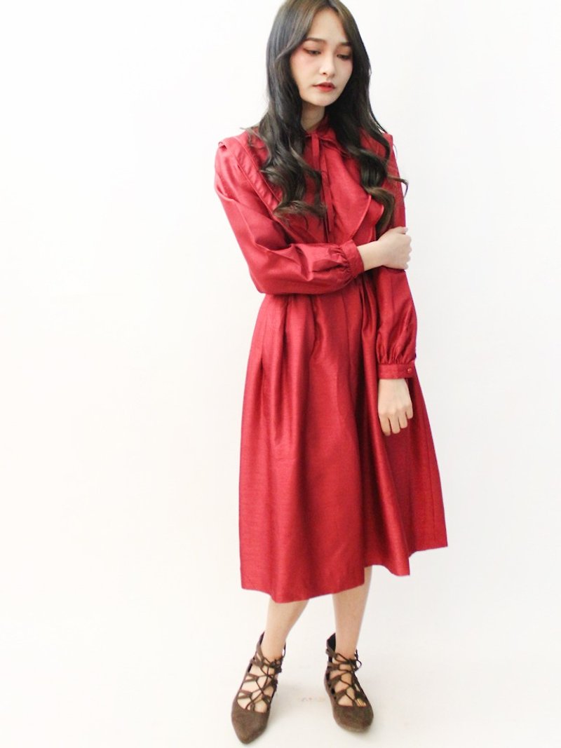 Japanese vintage elegant deep red lapel long-sleeved vintage dress Japanese Vintage Dress - ชุดเดรส - เส้นใยสังเคราะห์ สีแดง