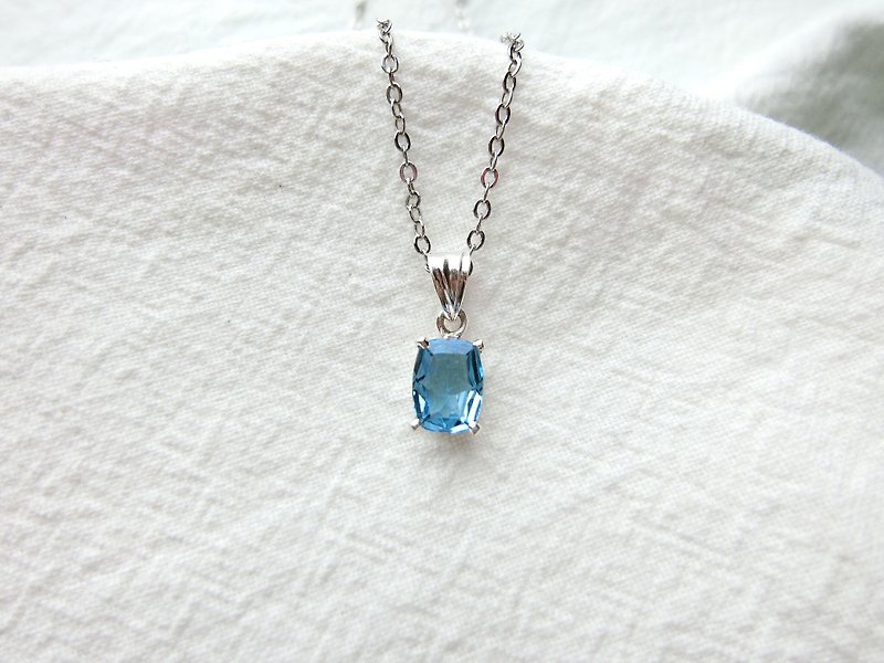 Blue Topaz 925 Sterling Silver Prong Set Necklace Nepalese Handmade Silver - Necklaces - Gemstone Silver