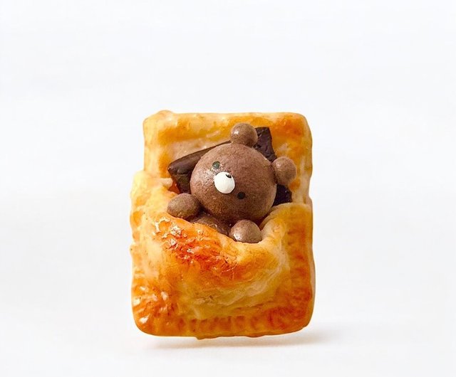 ミニチュア】サックサック生地のくまねんねパイ スイーツ キーホルダー