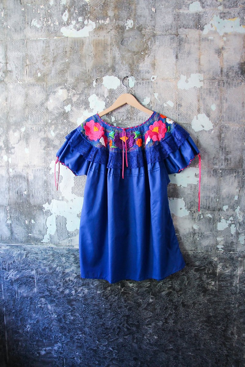 袅袅 department store - handmade bright flower embroidery stitching lace Mexican top (new) retro - Women's Tops - Cotton & Hemp 