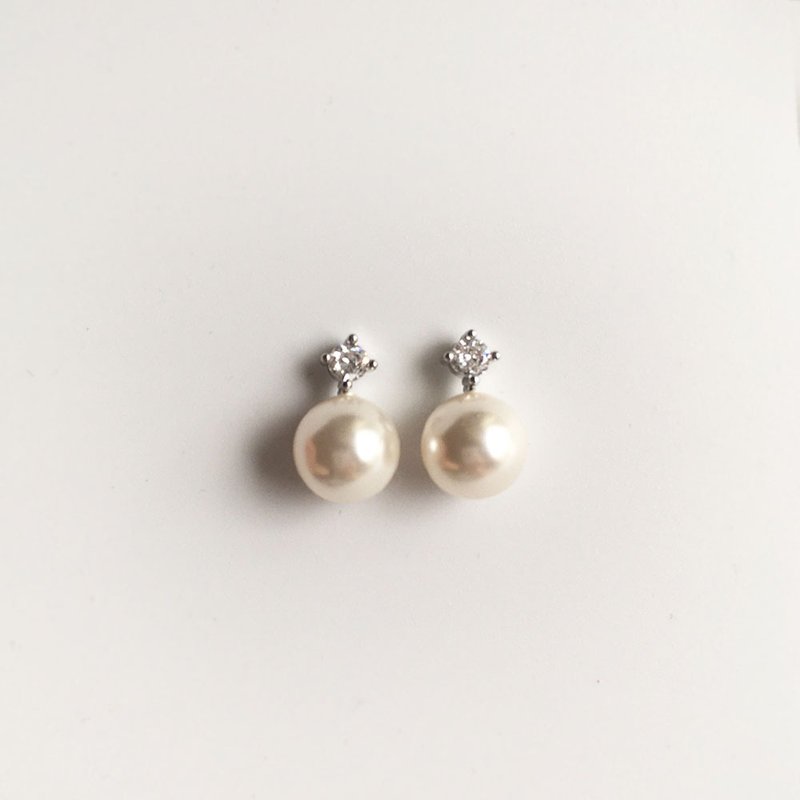 White Crystal Pearl and Zirconia Non-Pierced Earrings Clip on Earrings - Earrings & Clip-ons - Pearl White