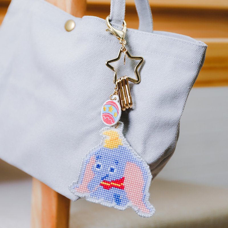【Dumbo】Disney Ornament - Cross Stitch Kit | Xiu Crafts - Knitting, Embroidery, Felted Wool & Sewing - Thread Multicolor