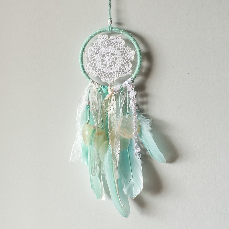 Mint Forest - Finished Dream Catcher - Lace Cloth + Shell Wind Chime - Fresh Style Exchange Gift - ของวางตกแต่ง - วัสดุอื่นๆ สีเขียว